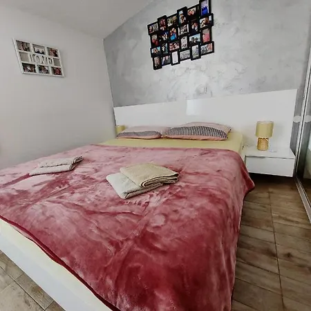 Apartment Aria *